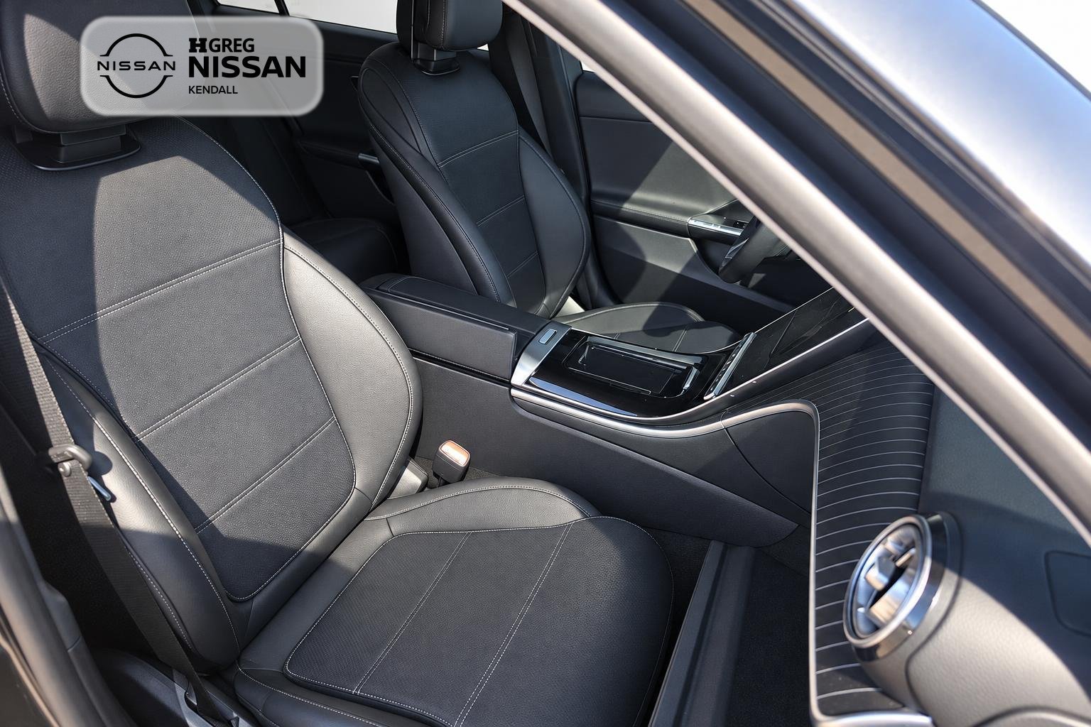 Used 2023 Mercedes-Benz C 300 Sedan w/ Exclusive Trim Package image 8