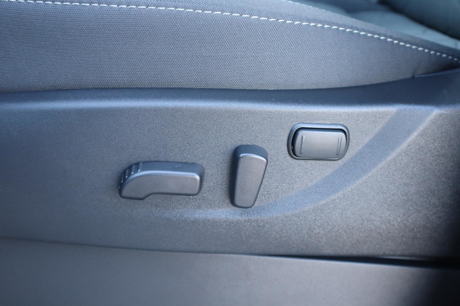 New 2026 Nissan Frontier SV w/ SV Convenience Package RWD image 19