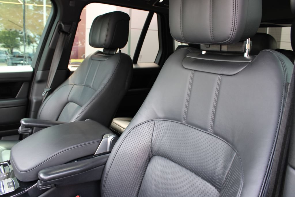 Used 2019 Land Rover Range Rover Supercharged AWD/4WD image 7