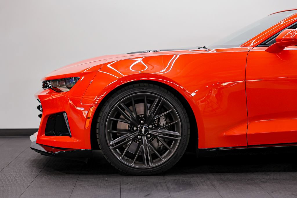 Used 2019 Chevrolet Camaro ZL1 image 9