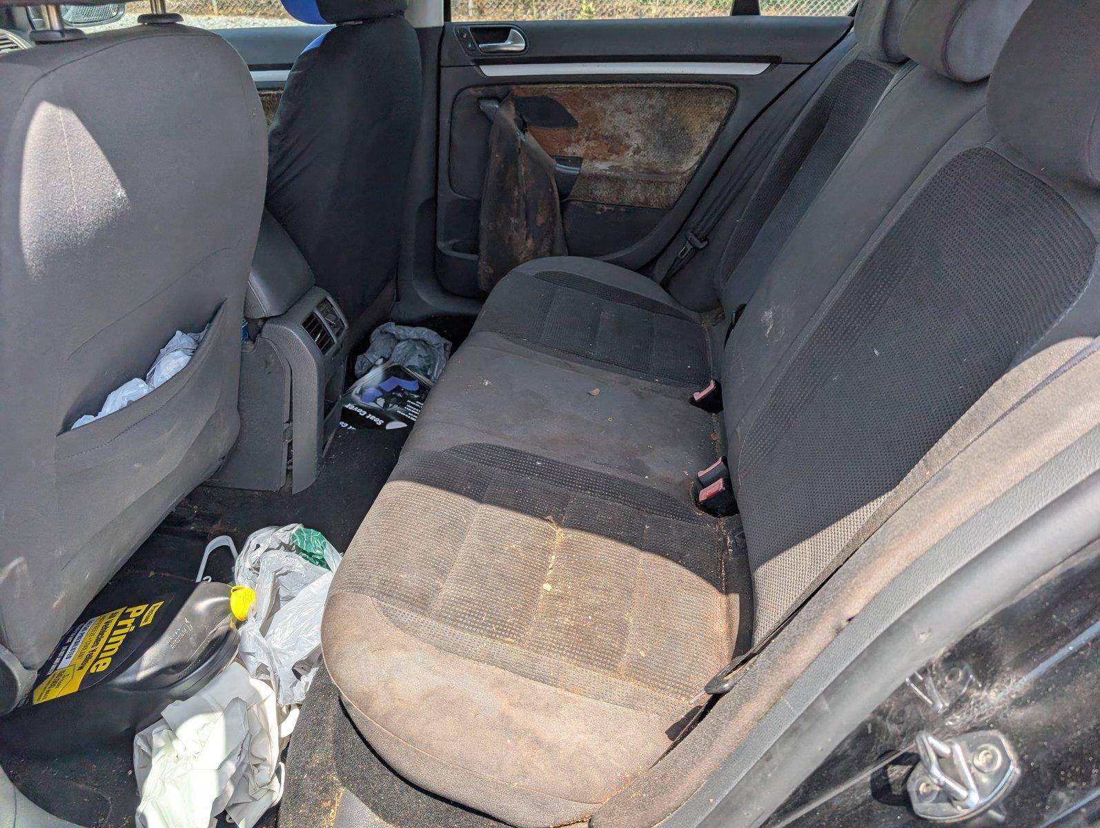 Used 2009 Volkswagen Jetta S FWD image 28