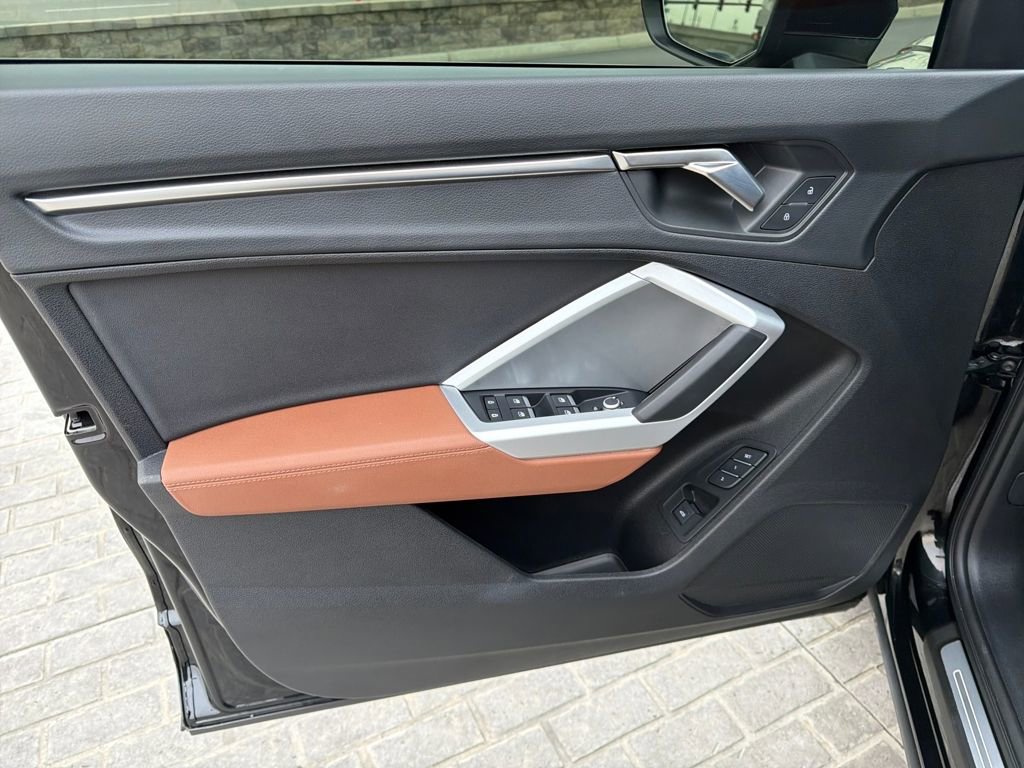 Used 2024 Audi Q3 2.0T Premium w/ Convenience Package image 10