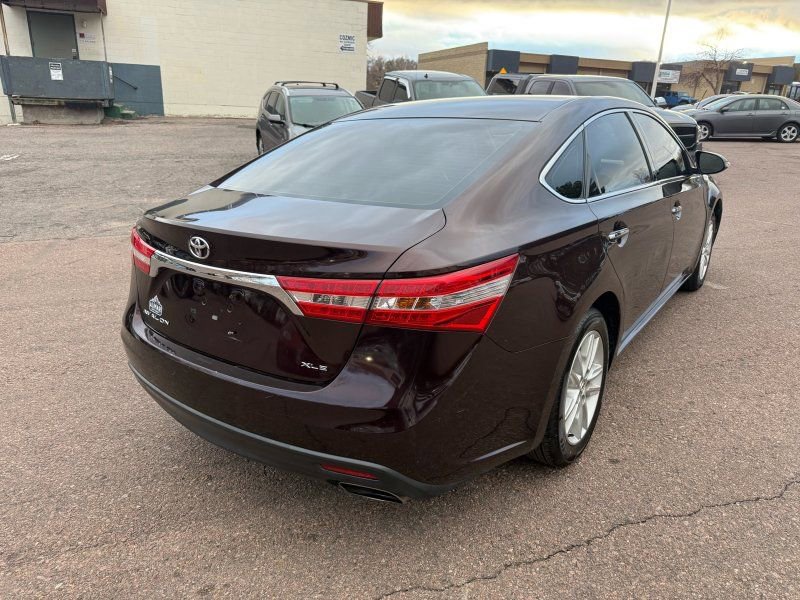 Used 2013 Toyota Avalon XLE image 7