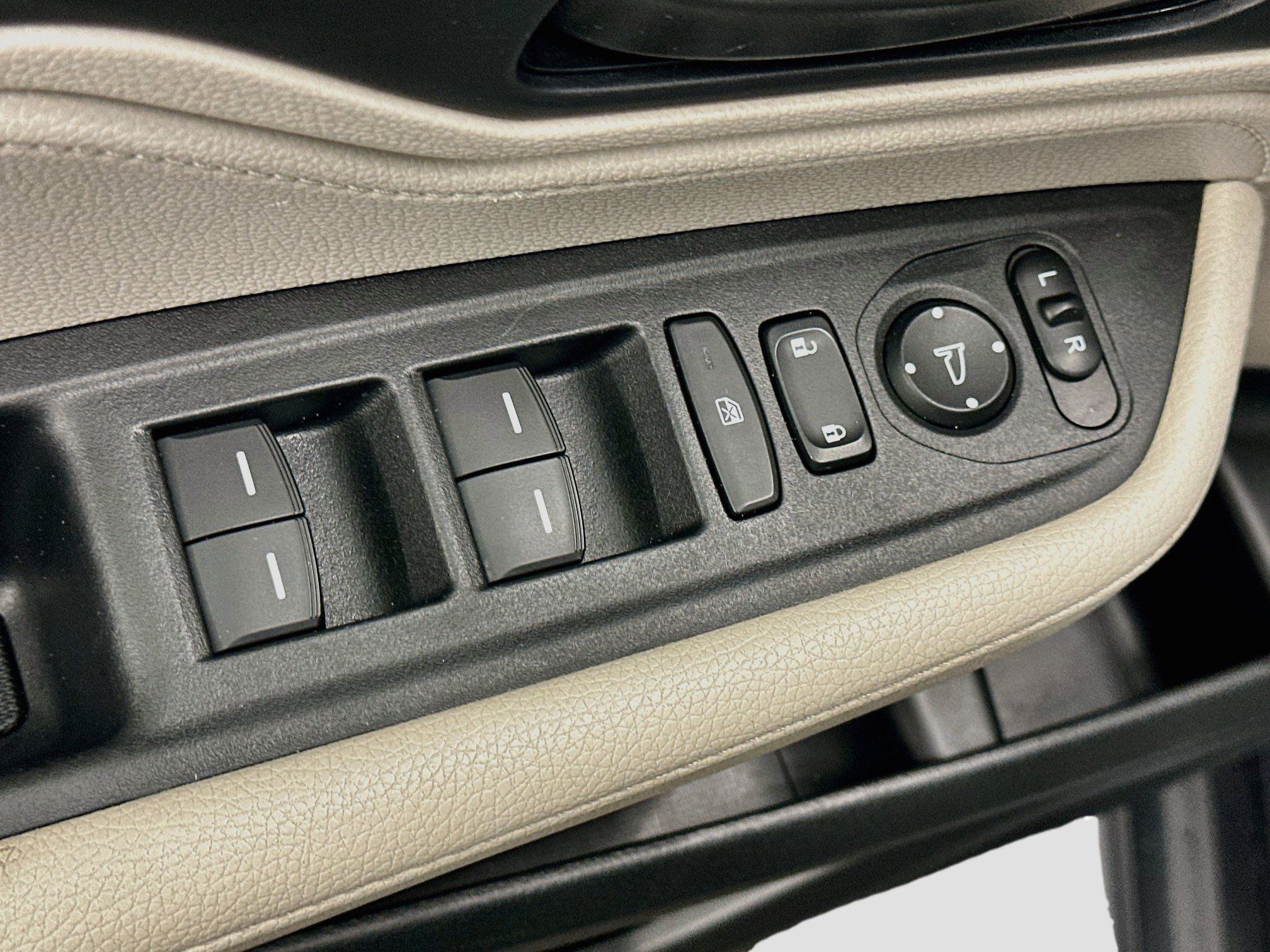 Used 2025 Honda Odyssey EX-L image 15