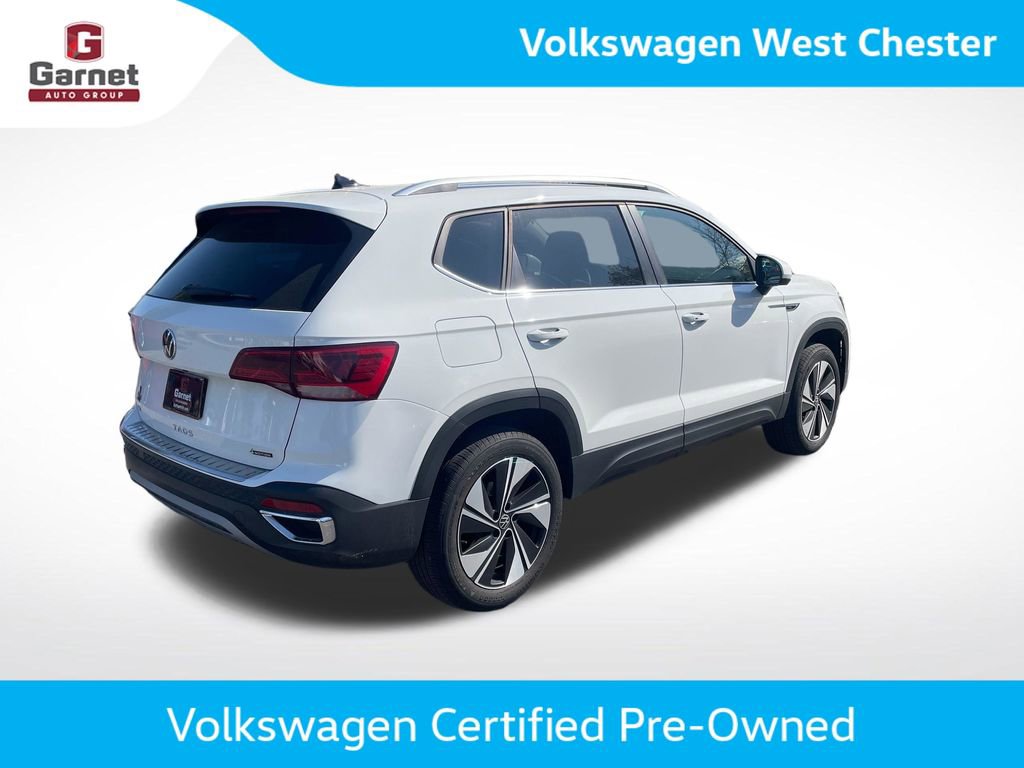 Used 2024 Volkswagen Taos SE w/ Panoramic Sunroof Package AWD/4WD image 7
