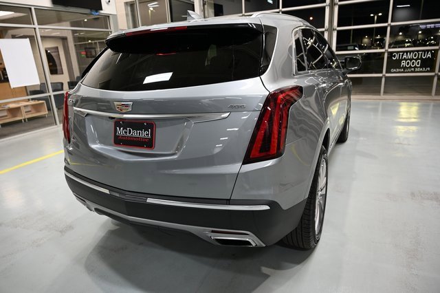 Used 2025 Cadillac XT5 Premium Luxury image 6
