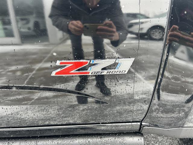 Certified 2022 Chevrolet Colorado Z71 w/ Z71 Midnight Edition image 41