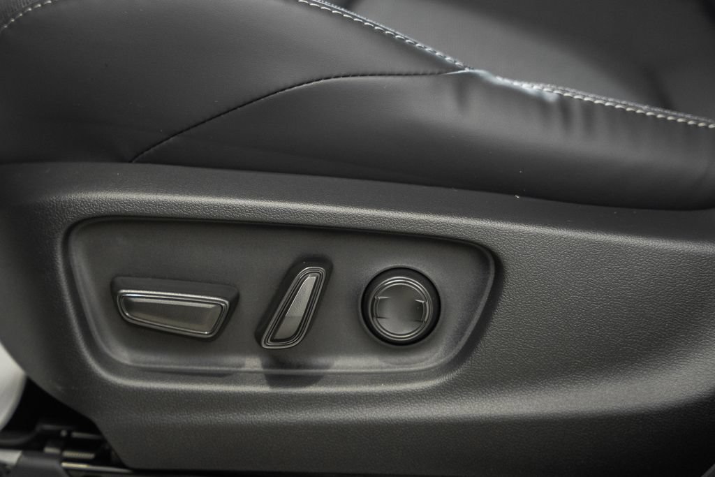 New 2026 Toyota C-HR AWD/4WD image 36