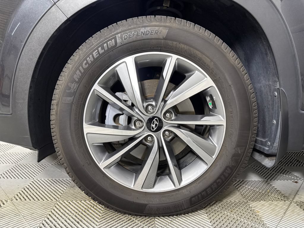 Used 2020 Hyundai Santa Fe Limited FWD image 23