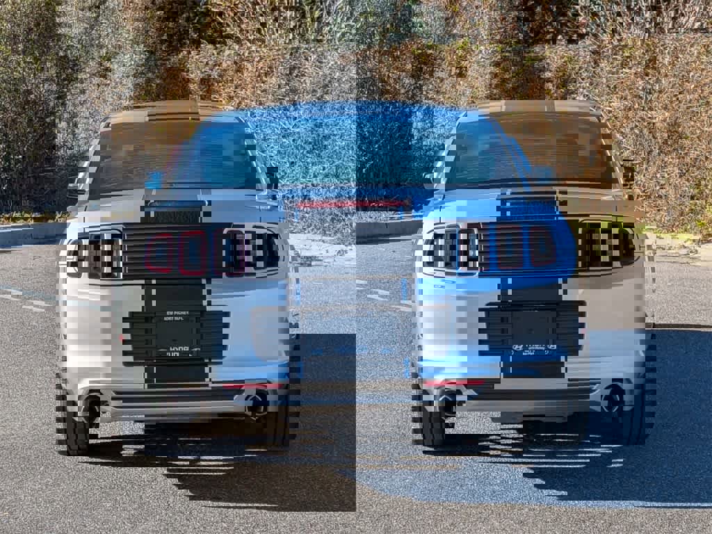 Used 2014 Ford Mustang Coupe image 4