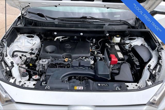 Used 2024 Toyota RAV4 XLE Premium FWD image 30