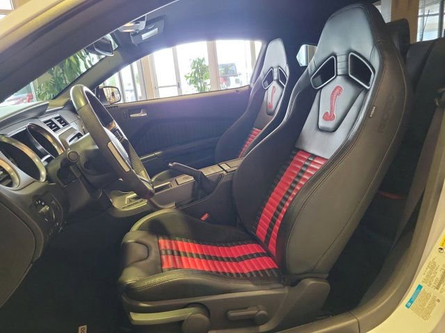 Used 2014 Ford Mustang Shelby GT500 RWD image 22