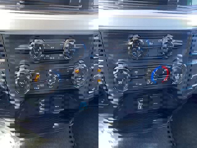 Used 2024 Ford F350 XLT image 18