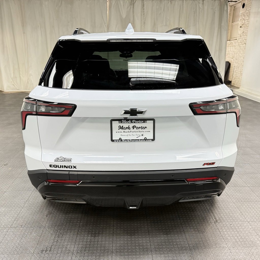 New 2026 Chevrolet Equinox RS w/ Convenience Package III FWD image 4