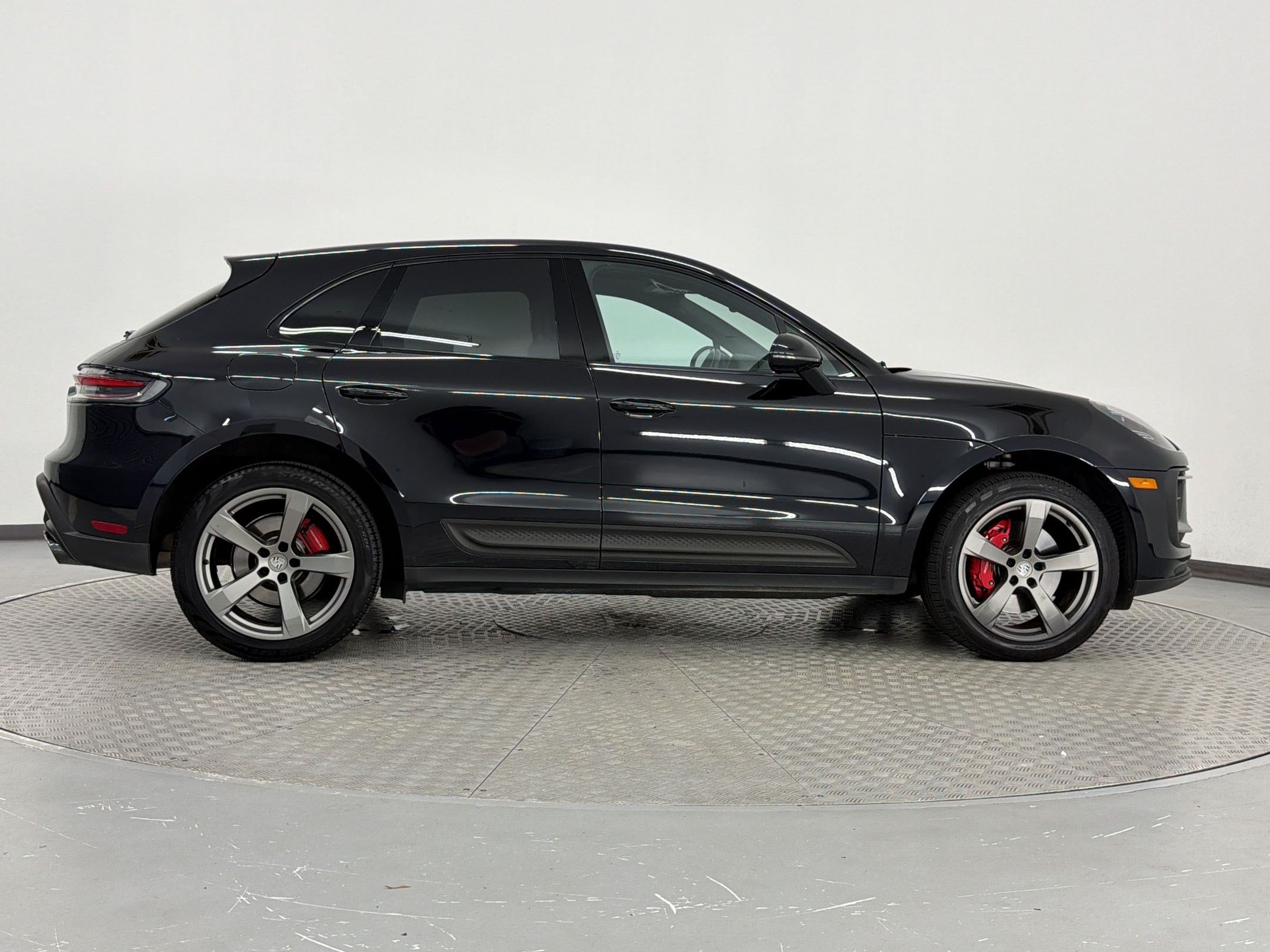 Certified 2023 Porsche Macan S AWD/4WD image 8