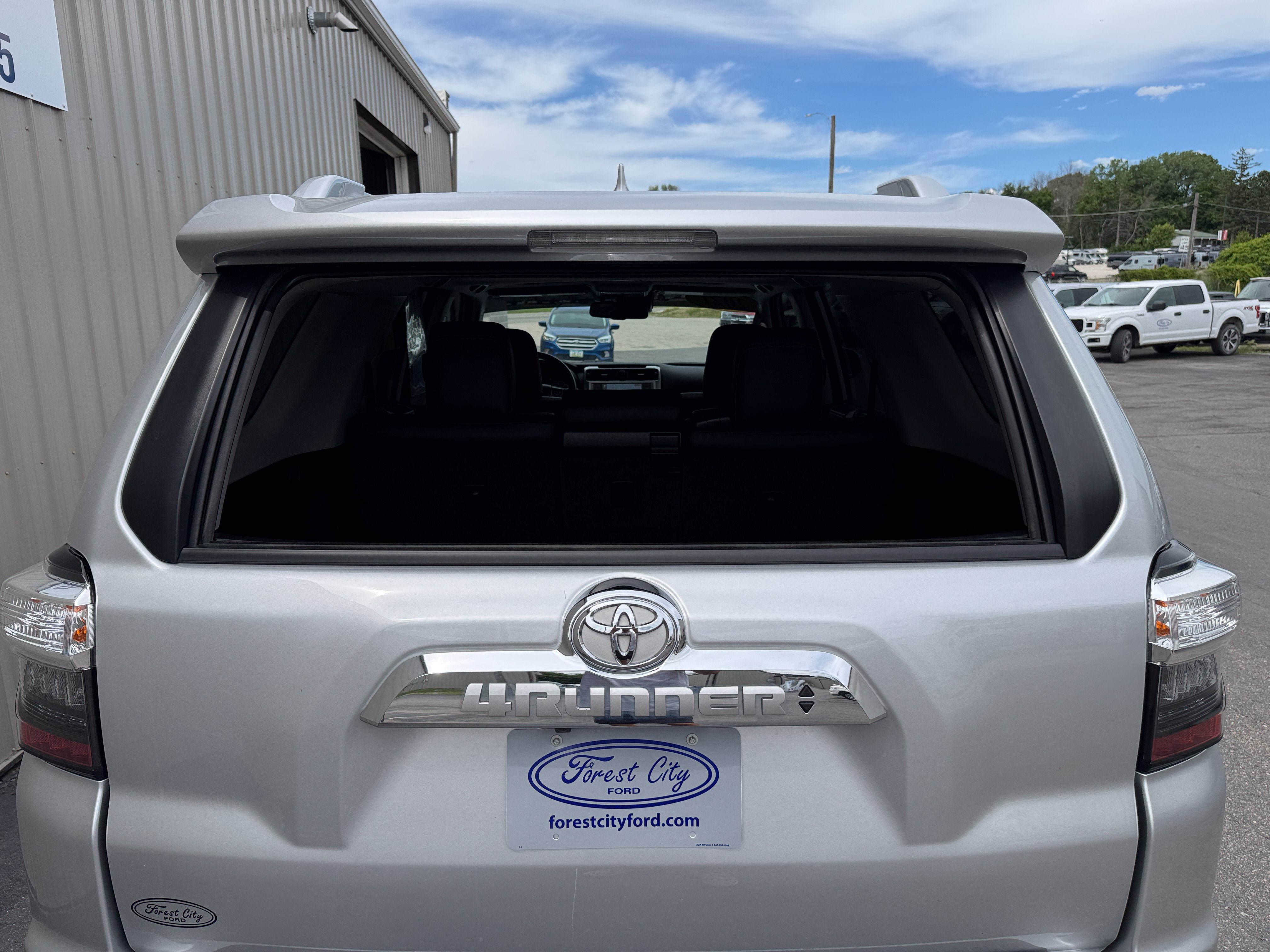 Used 2021 Toyota 4Runner Limited AWD/4WD image 36