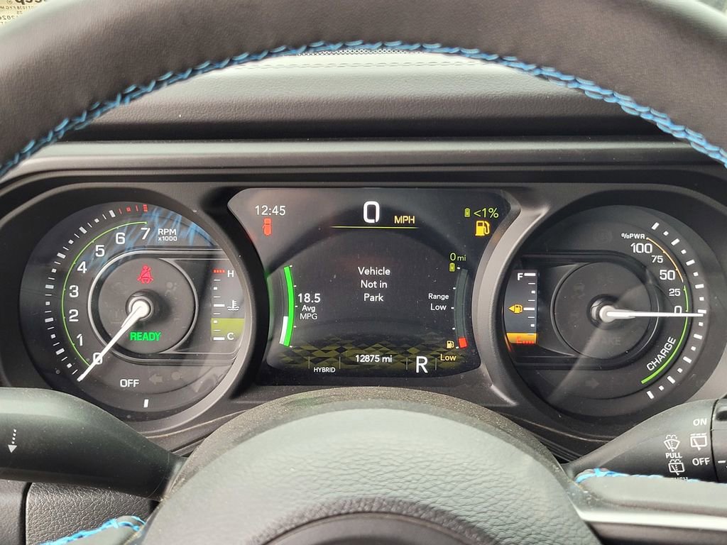 Used 2025 Jeep Wrangler Unlimited Rubicon 4xe w/ Convenience Group AWD/4WD image 22