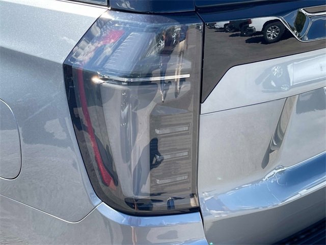 New 2026 Chevrolet Suburban Z71 w/ Z71 Off-Road Package image 10