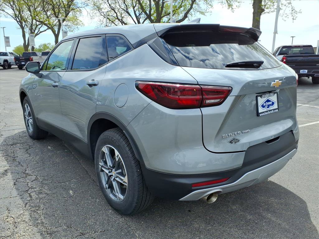 Used 2025 Chevrolet Blazer LT AWD/4WD image 5