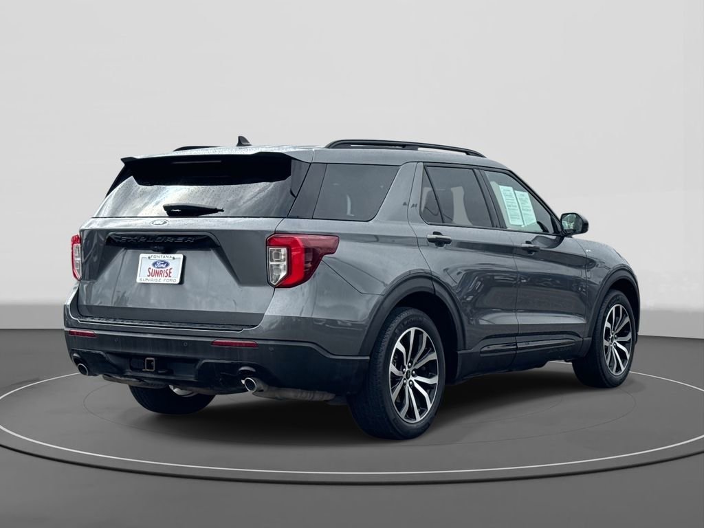 Certified 2022 Ford Explorer ST-Line w/ Class IV Trailer Tow Package image 5