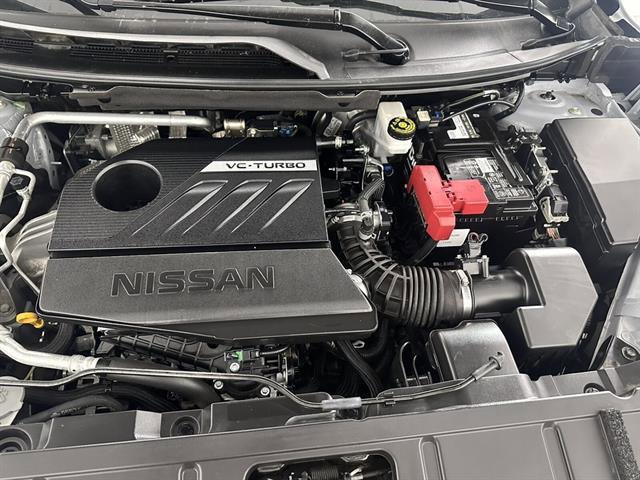 Used 2023 Nissan Rogue SV image 10