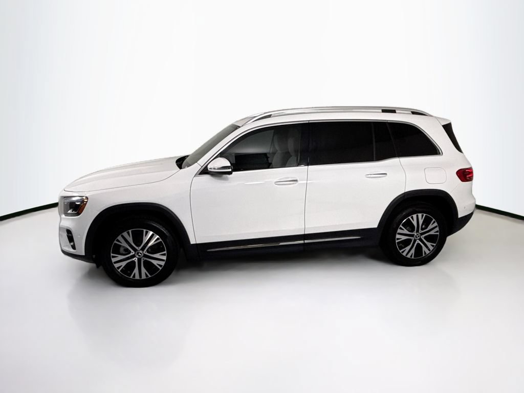 Certified 2025 Mercedes-Benz GLB 250 image 8
