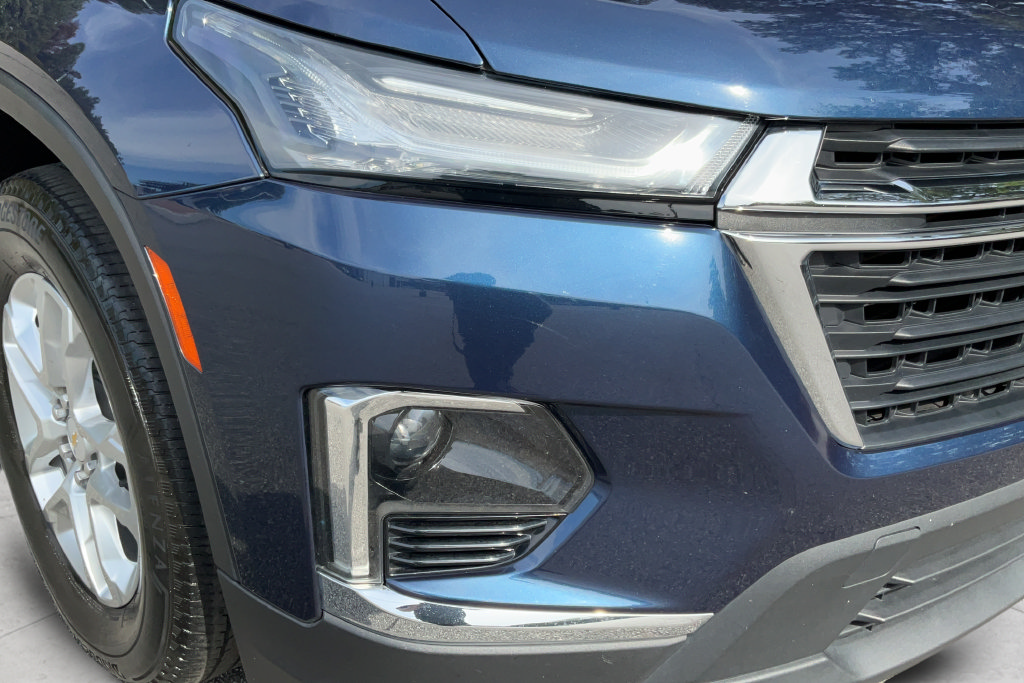 Used 2023 Chevrolet Traverse LS FWD image 26