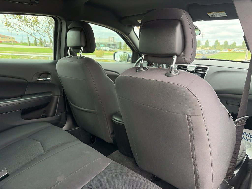 Used 2014 Chrysler 200 Touring FWD image 27