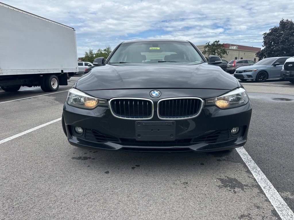 Used 2013 BMW 328i xDrive Sedan AWD/4WD image 2