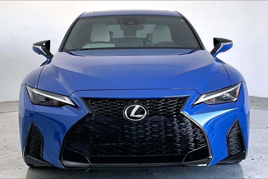 Used 2022 Lexus IS 350 F Sport RWD image 3