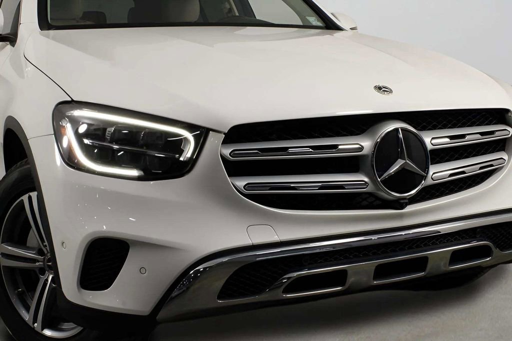 Used 2022 Mercedes-Benz GLC 300 w/ Premium Package Lite image 47