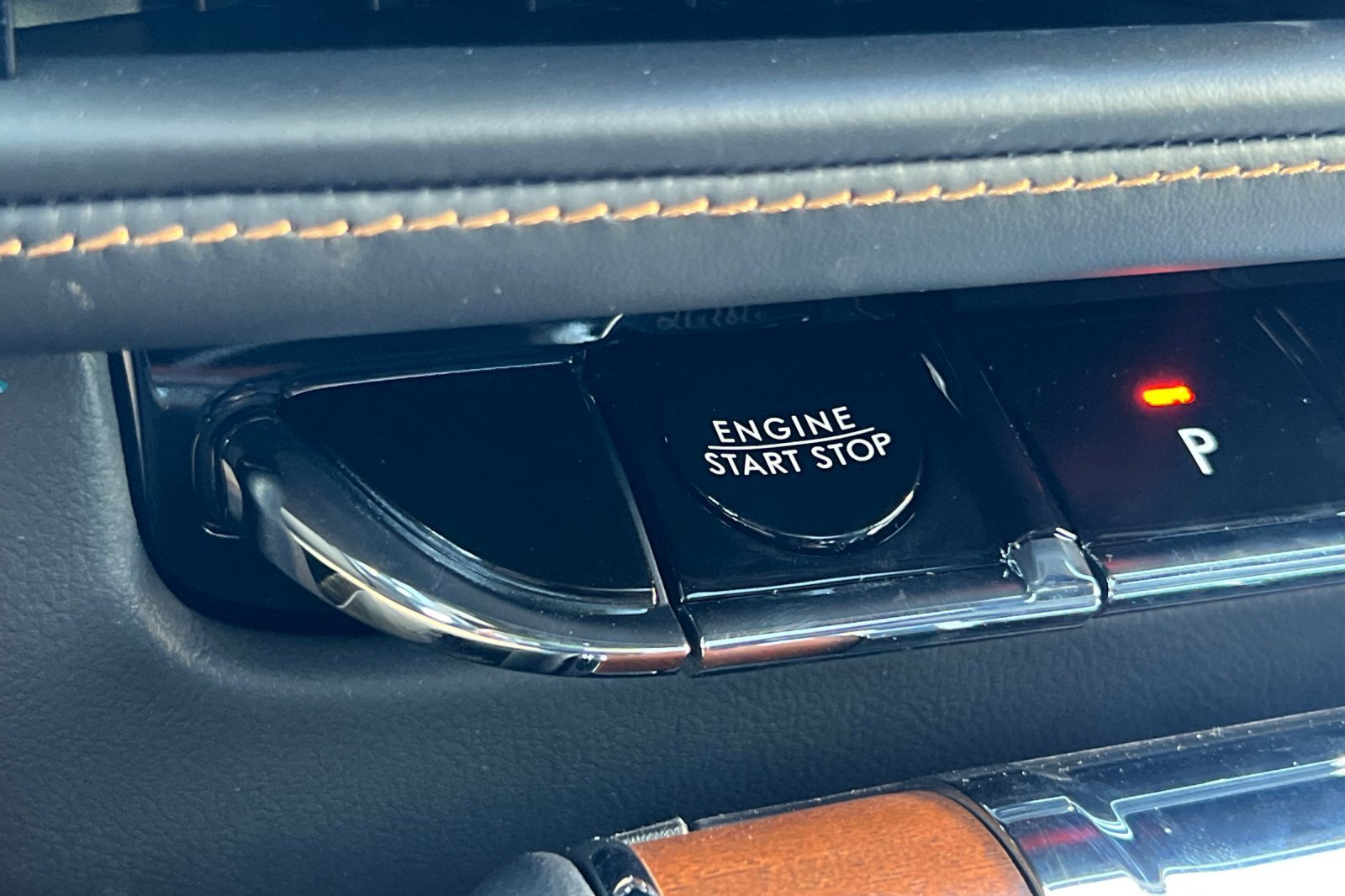 New 2025 Lincoln Aviator Black Label image 22