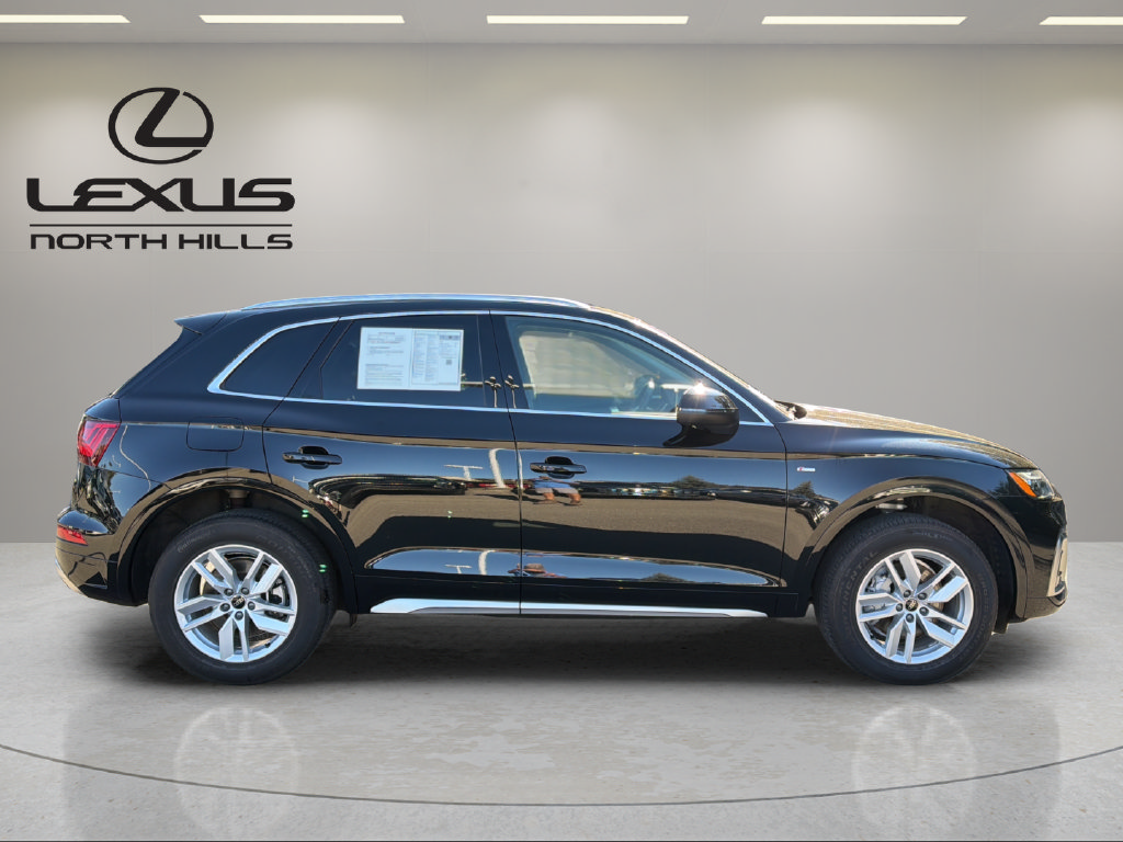 Used 2024 Audi Q5 2.0T Premium w/ Convenience Package AWD/4WD image 5