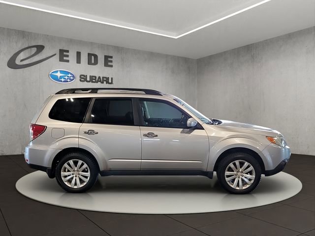 Used 2012 Subaru Forester 2.5X Premium w/ Popular Pkg 3 AWD/4WD image 13
