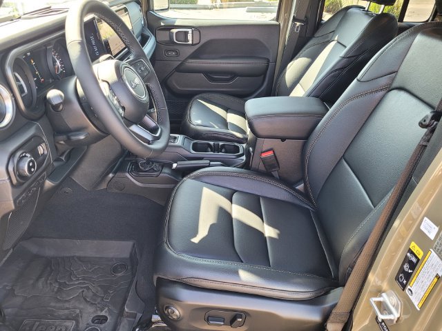 New 2026 Jeep Gladiator Sport AWD/4WD image 8
