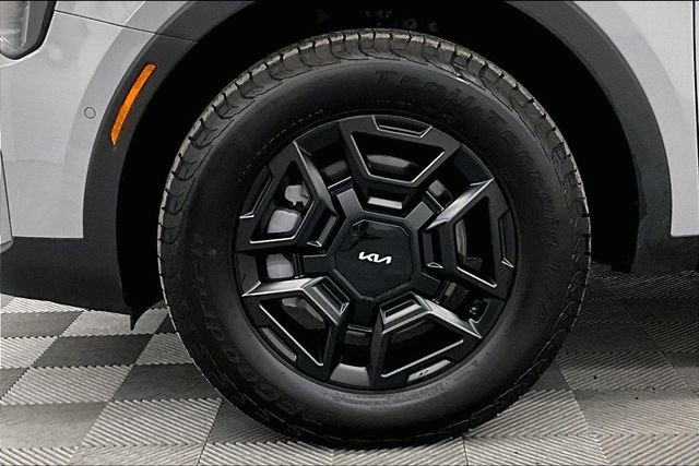 Used 2024 Kia Sorento SX Prestige image 9