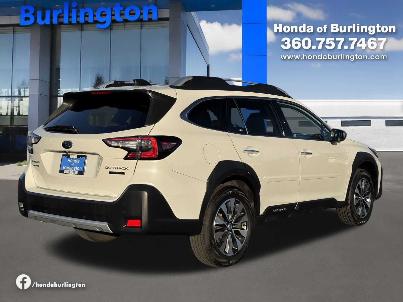 Used 2023 Subaru Outback Touring image 5