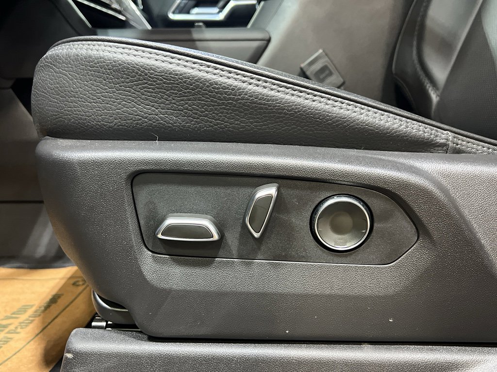 Used 2024 GMC Sierra 2500 Denali w/ Denali Reserve Package image 15