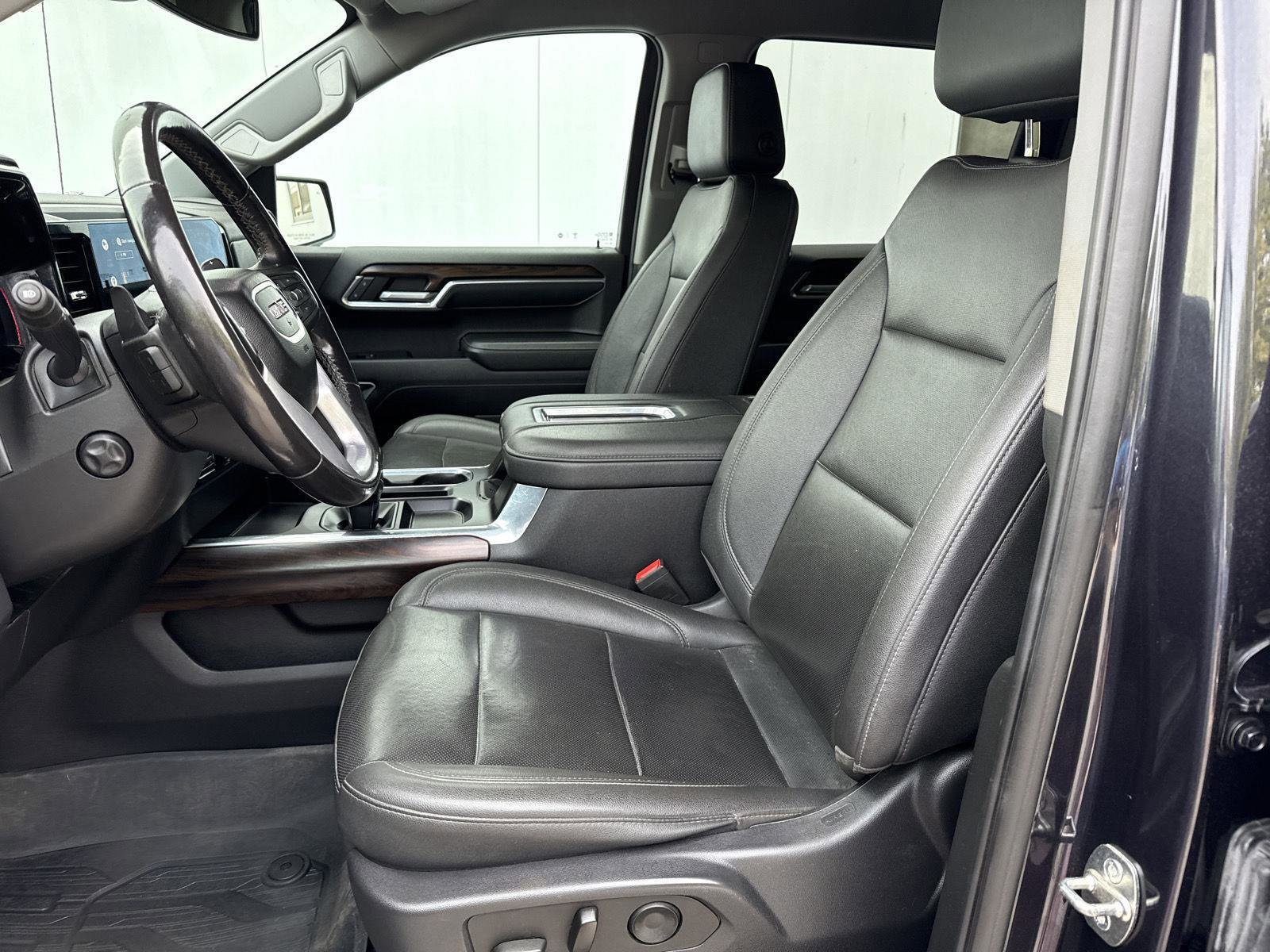 Used 2022 GMC Sierra 1500 SLT w/ SLT Premium Plus Package image 11