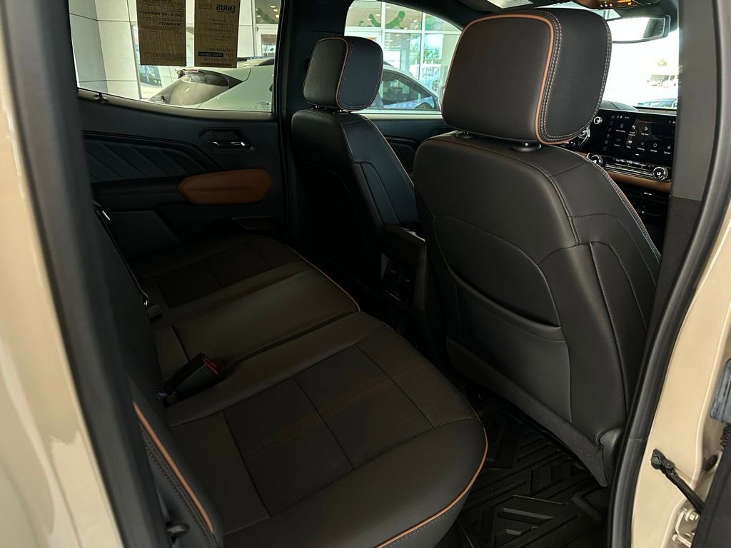 Certified 2024 GMC Canyon AT4 w/ Technology Package image 14