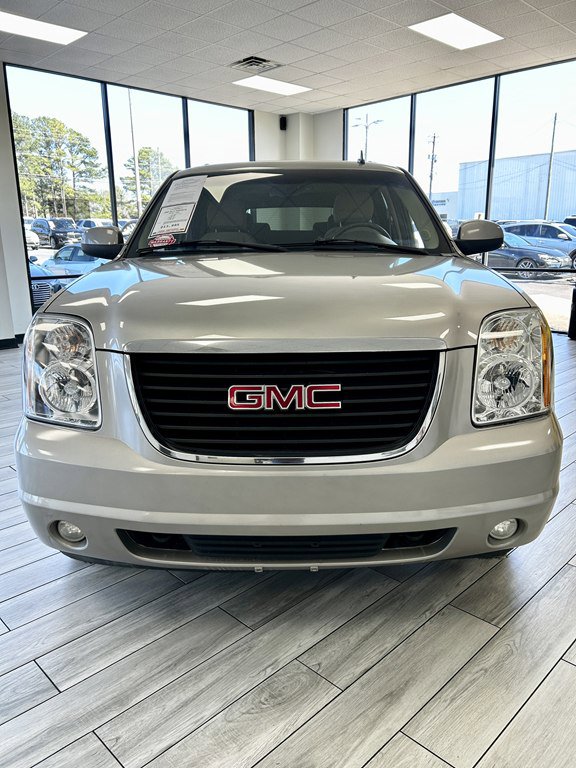 Used 2007 GMC Yukon XL SLE image 2