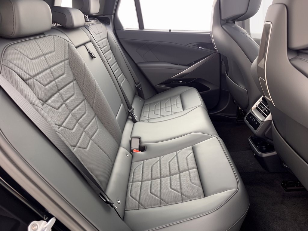 New 2027 BMW X5 xDrive40i w/ M Sport Package AWD/4WD image 29