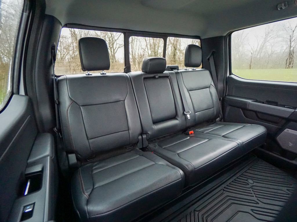 Used 2023 Ford F250 Lariat w/ Black Appearance Package image 40