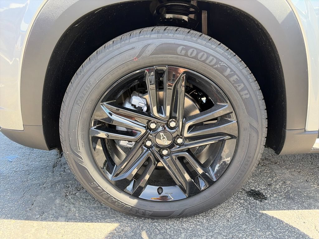 New 2026 Chevrolet Trax ACTIV w/ Driver Confidence Package FWD image 24