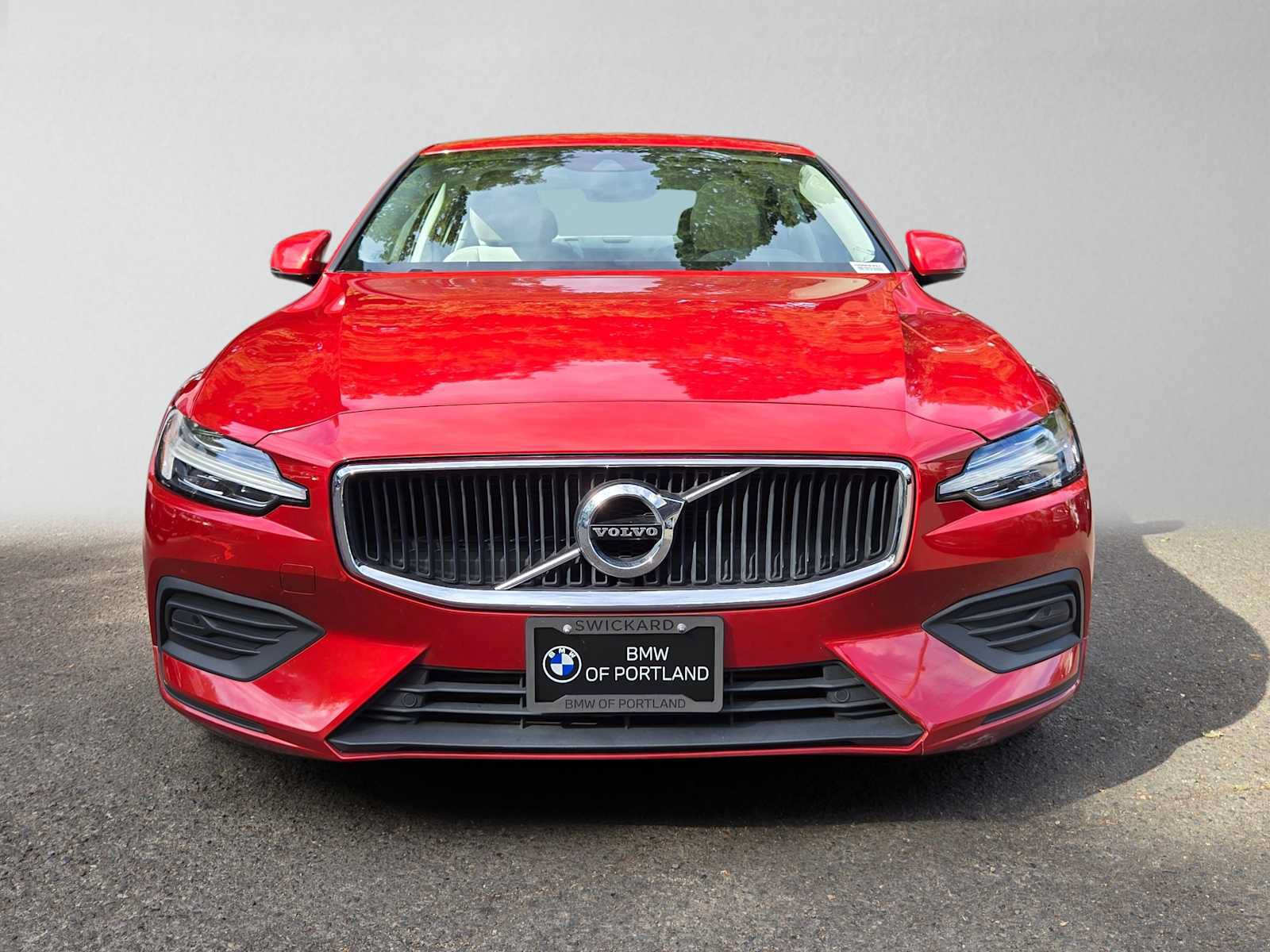 Used 2020 Volvo S60 T5 Momentum w/ Premium Package FWD image 8