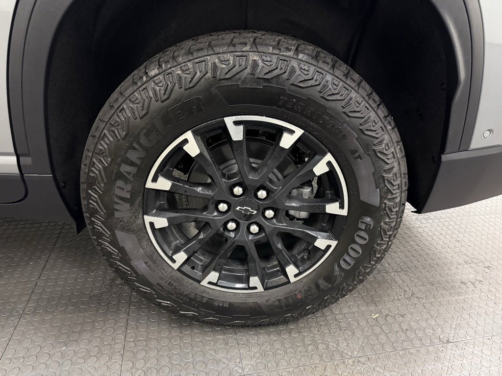 New 2026 Chevrolet Traverse Z71 w/ Enhanced Driving Package image 12