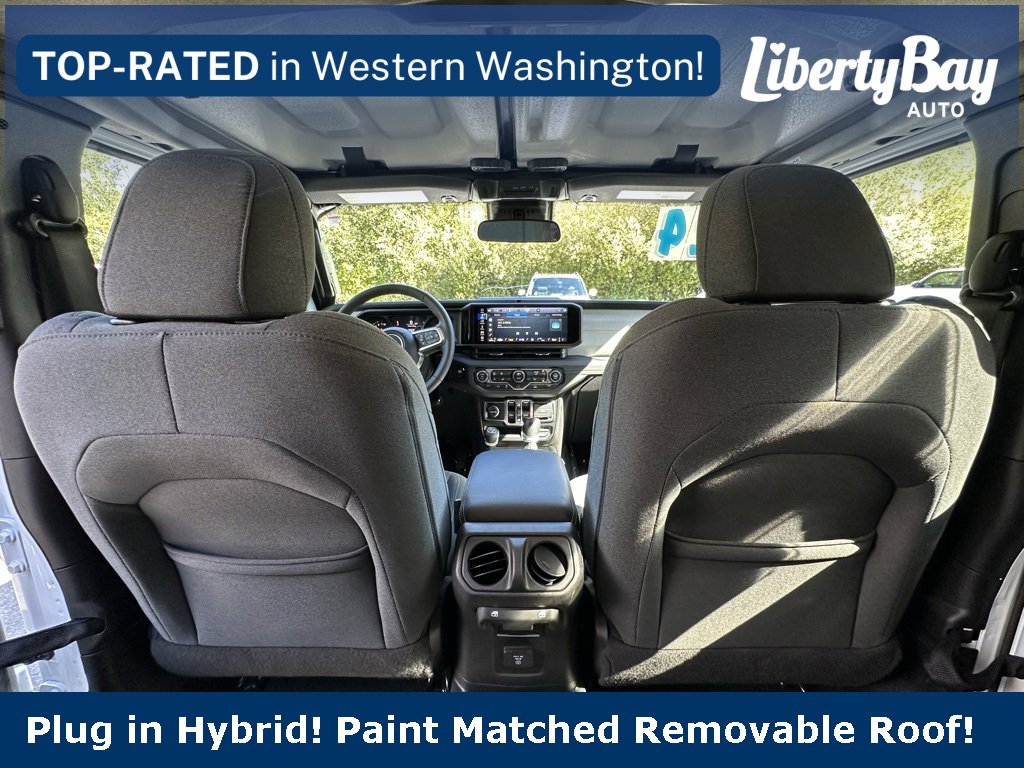 Used 2024 Jeep Wrangler Unlimited Sahara image 20