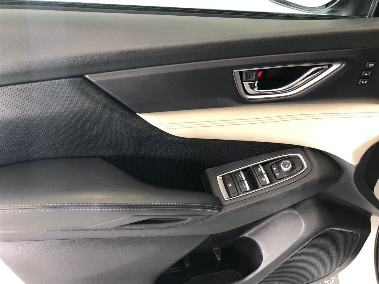 Used 2020 Subaru Ascent Limited w/ Popular Package #4 image 6