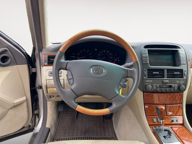 Used 2006 Lexus LS 430 RWD image 12