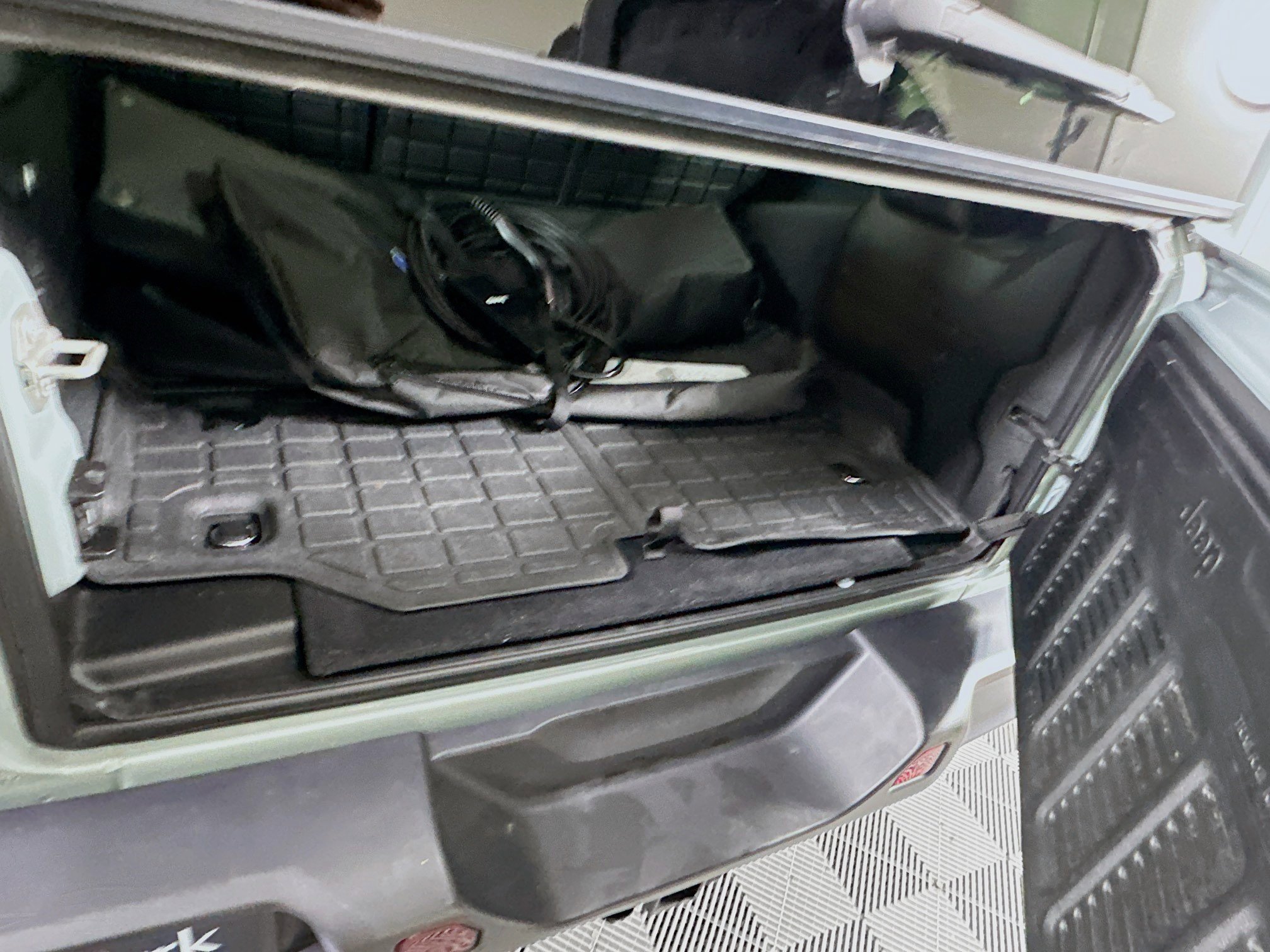 Used 2024 Jeep Wrangler Willys image 27